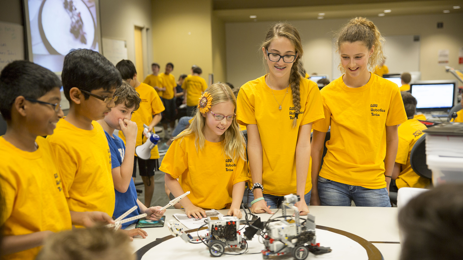 kids at robotics camp